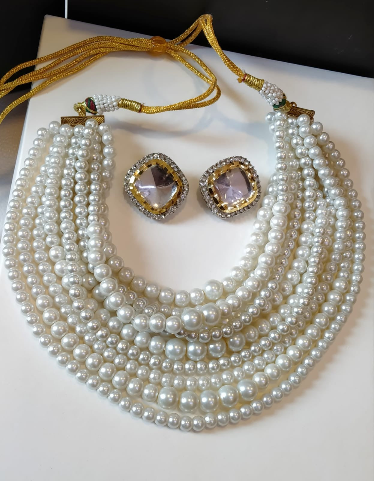 *Pearls Necklace with tops*