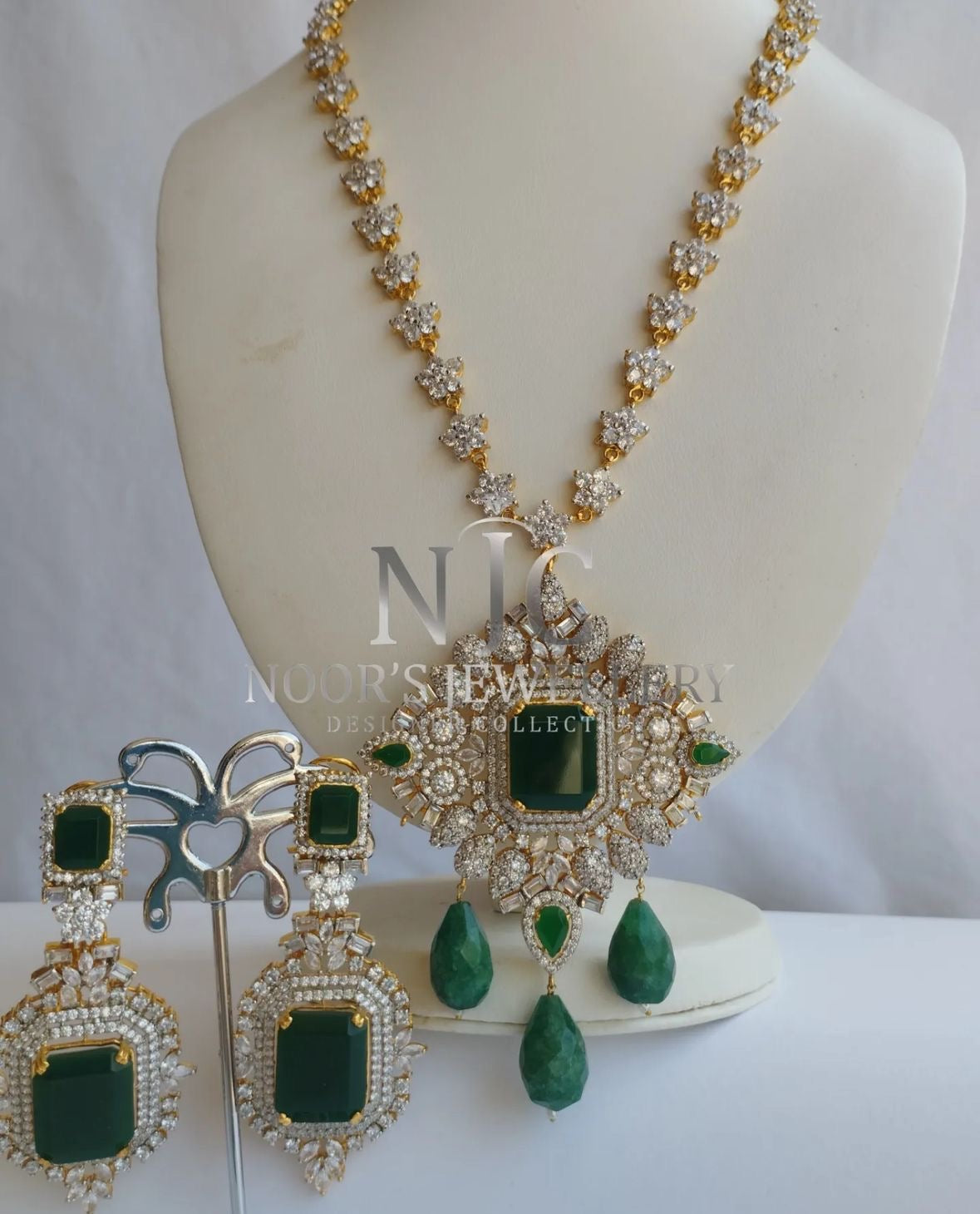 *Made to Order, Pendent mala set hand crafted gold plated real stones and zircon*