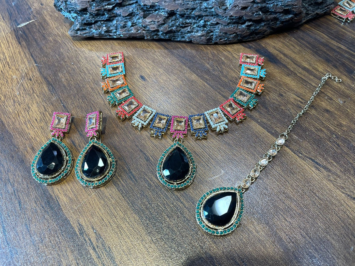 Zircon necklace set
All colour available