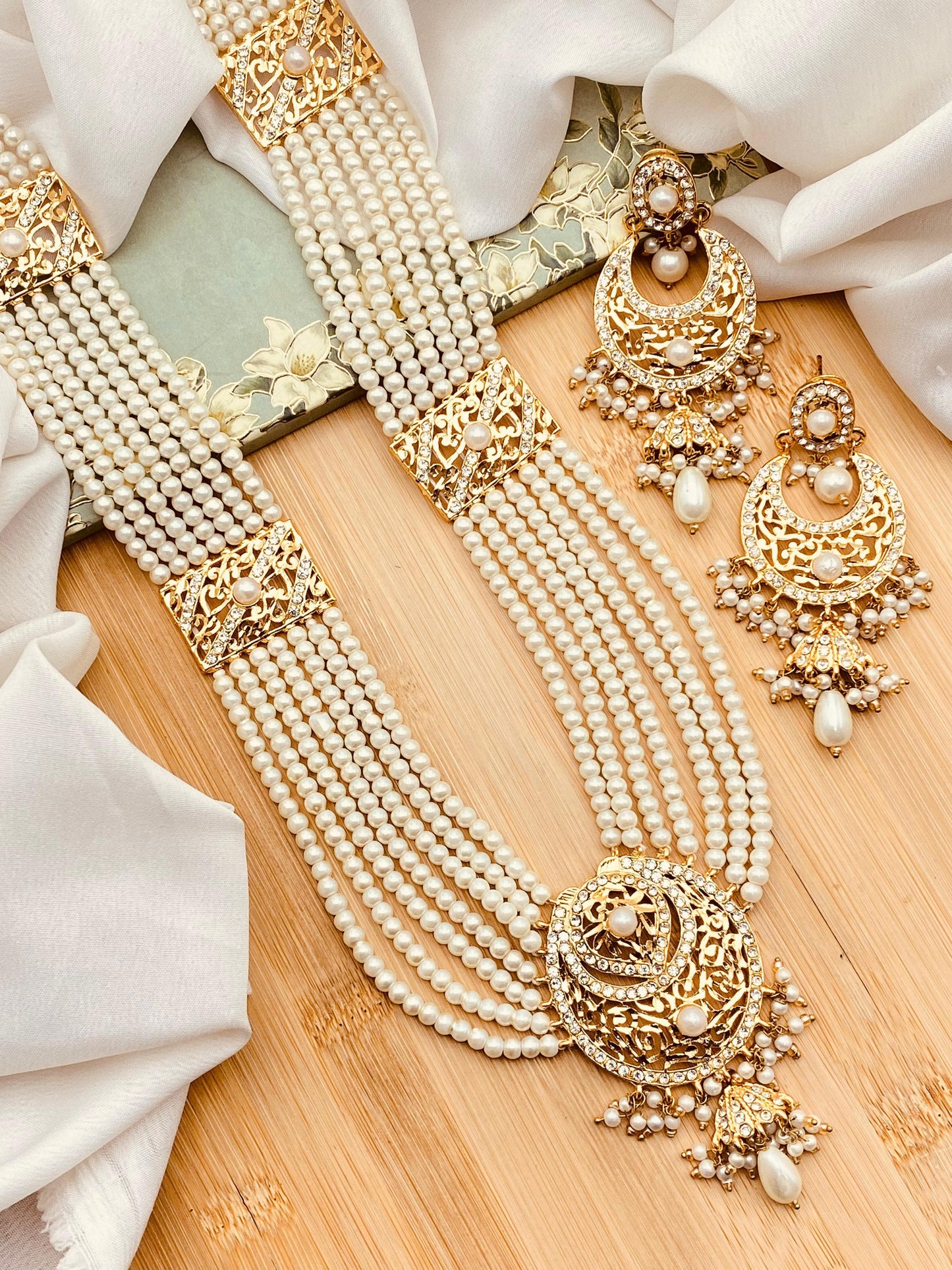 *Traditional Mala Set with Chand Bali*