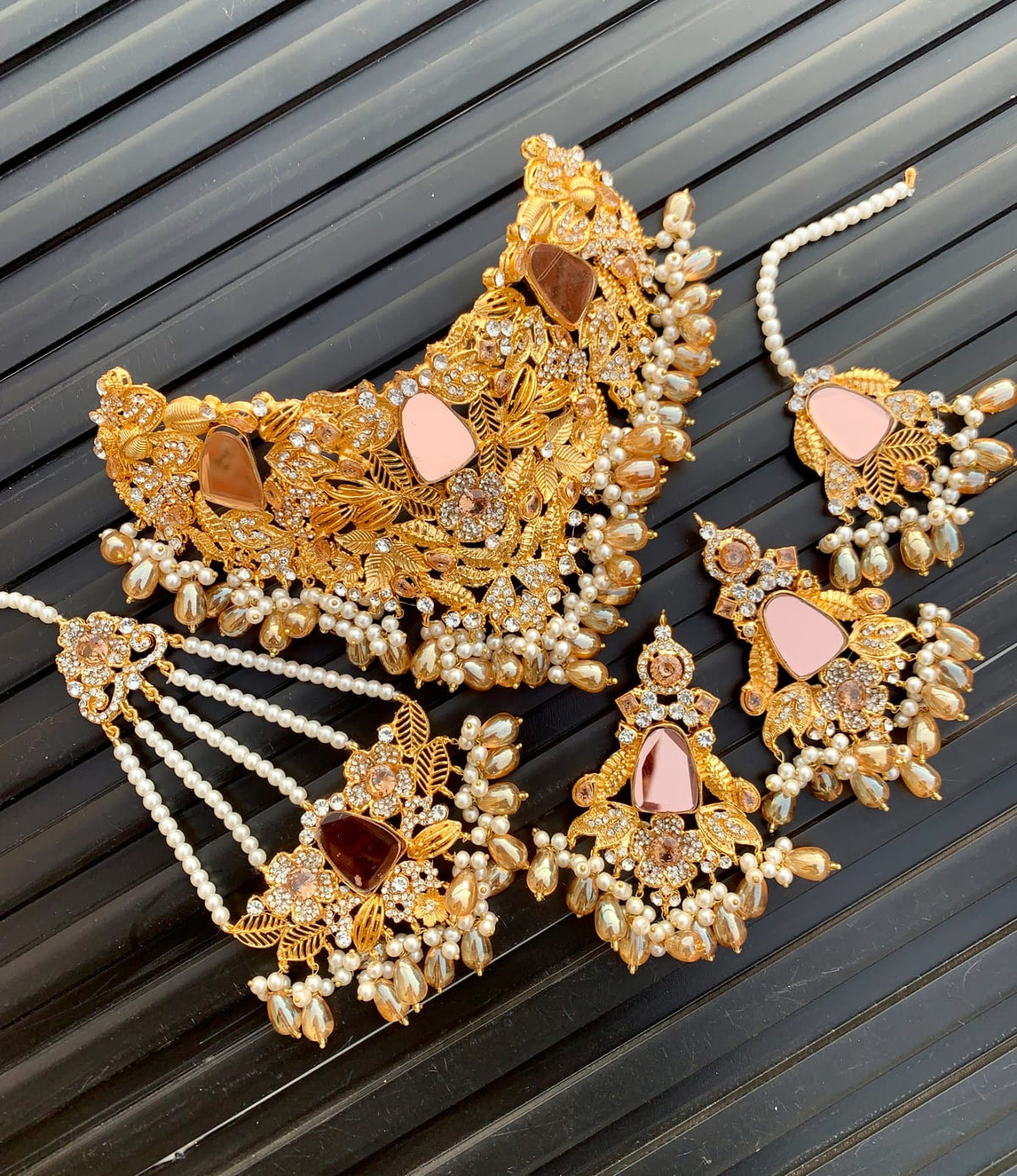 Turkish collar set in silver & golden polish
