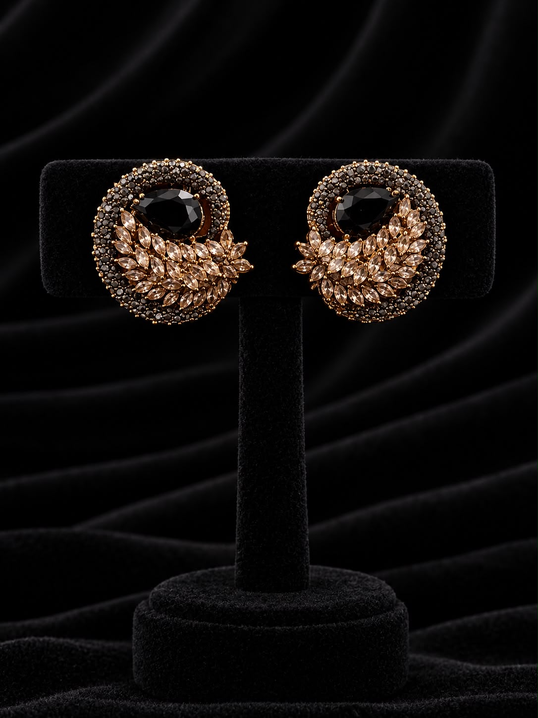 Earrings tops