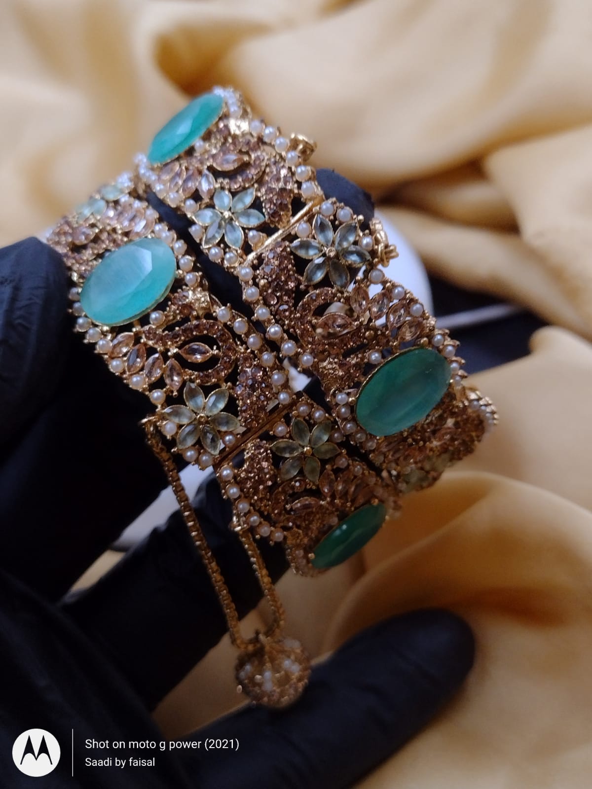 New design  Stylish  Zarqan Open able  Two piece bangle