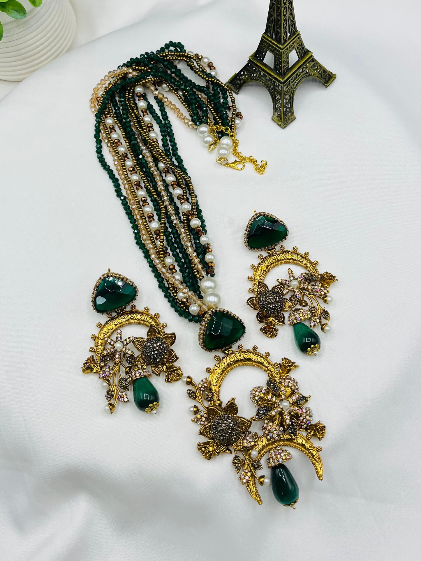 Beautiful Mala set Available in All colours Heavy Mala