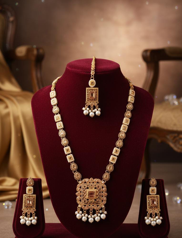 Beautiful Mala set zircon work excellent quality with earings bindi