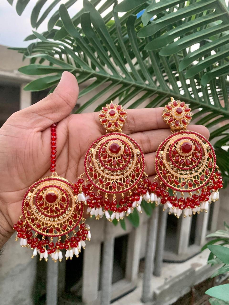 Earrings tikka set