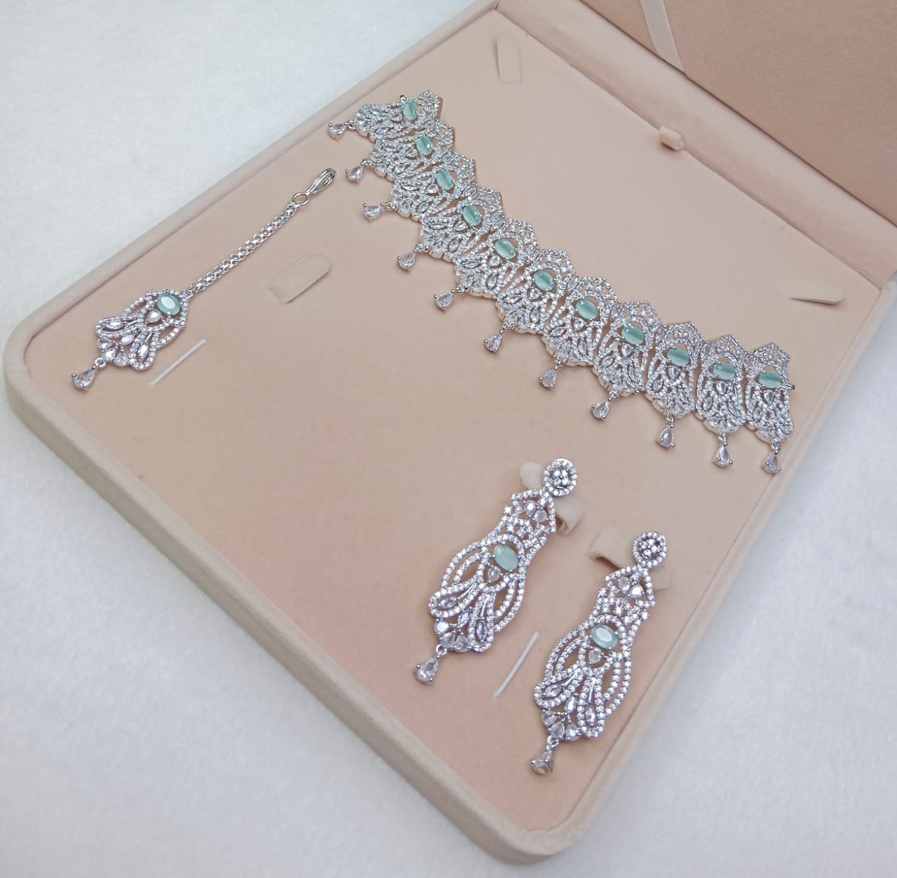 Zircon necklace sets