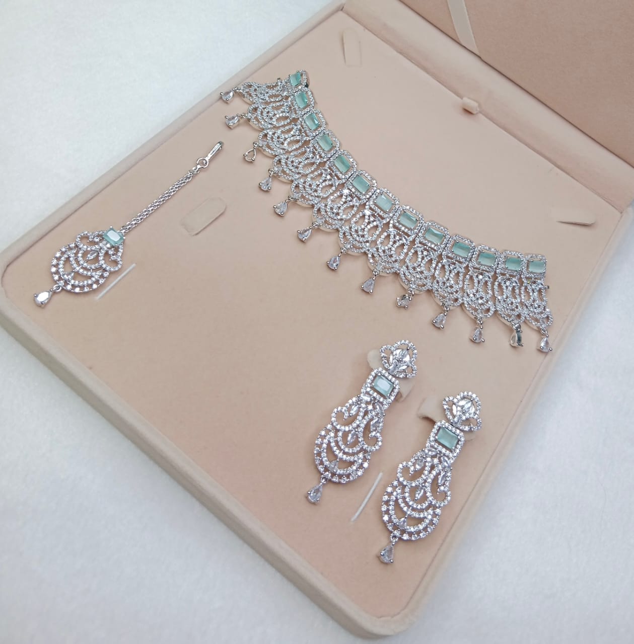 Zircon necklace sets