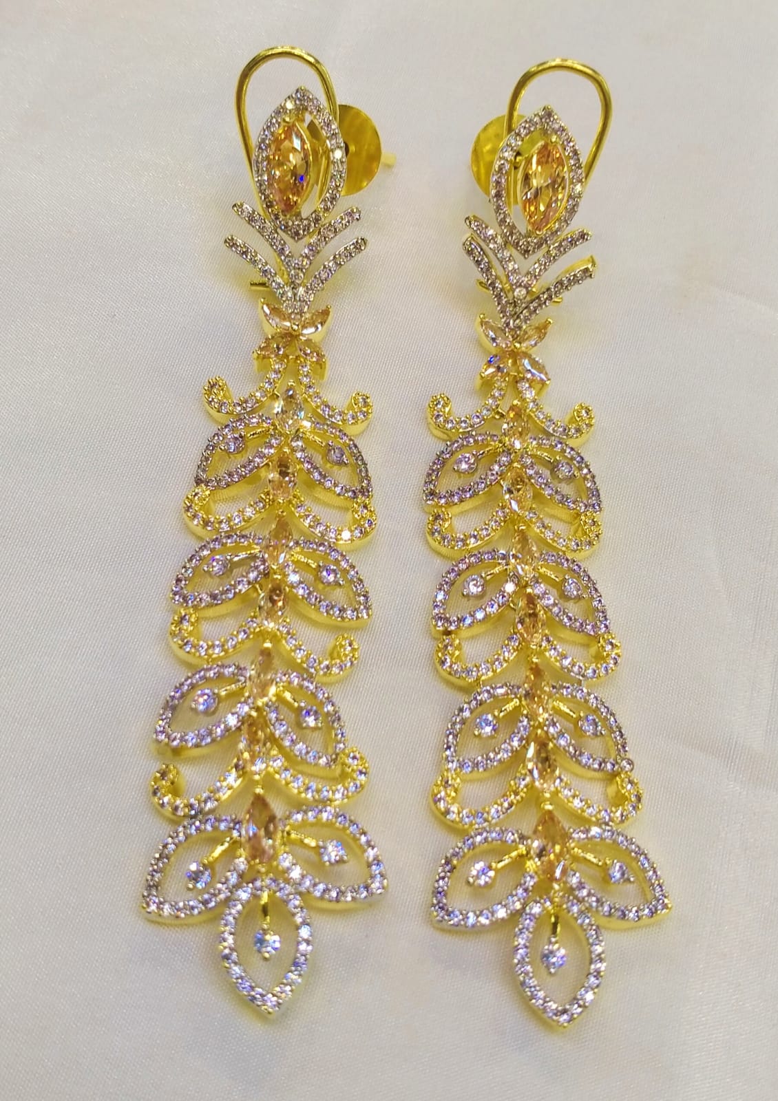 Long zircon earrings