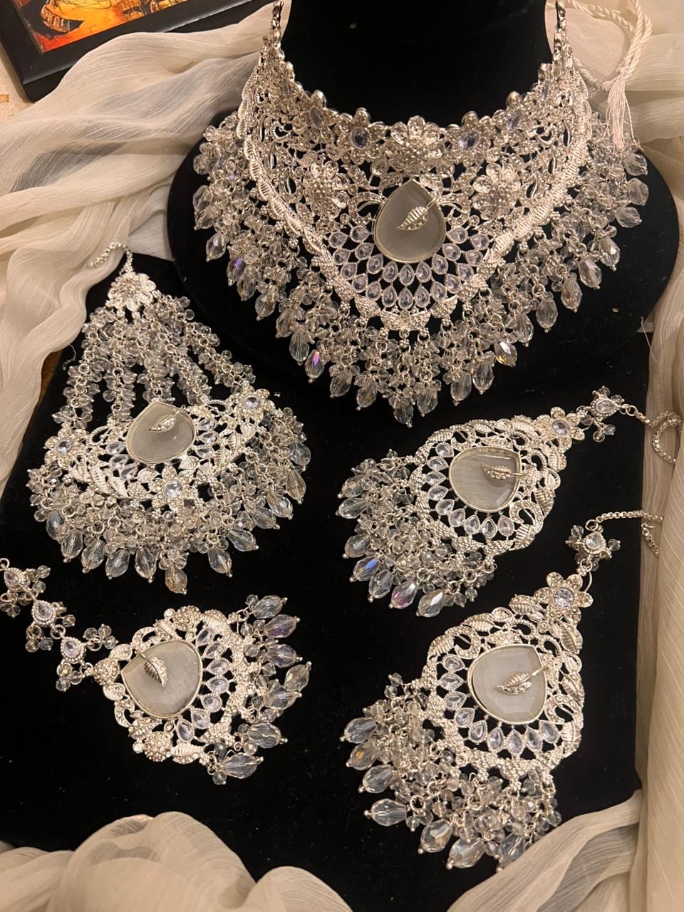 Bridal set