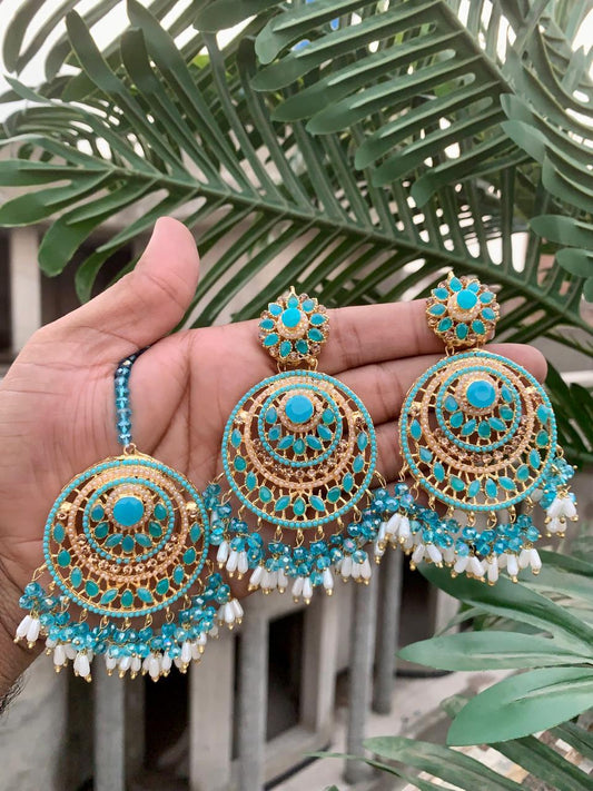 Earrings tikka set