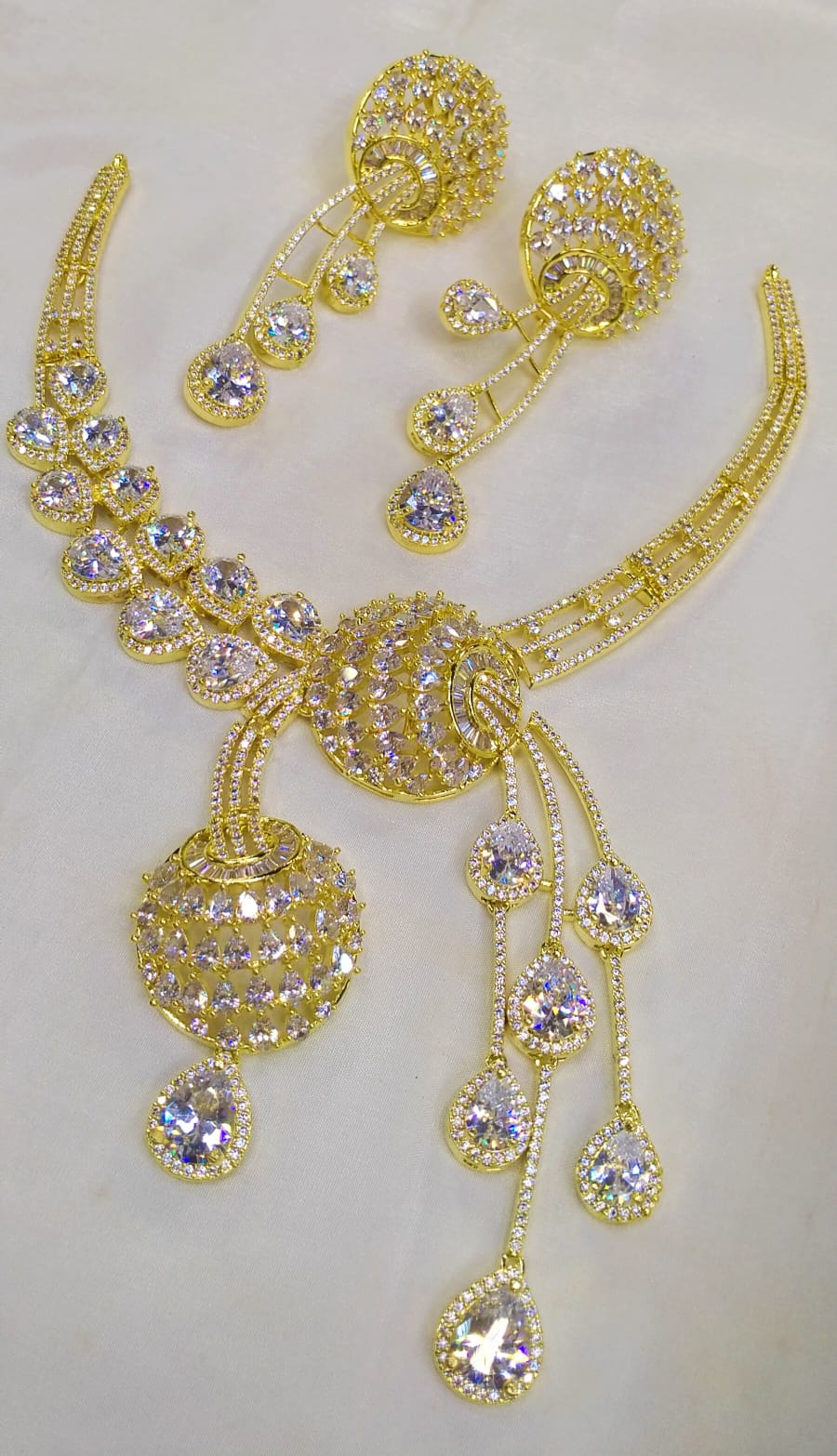 Zircon necklace set