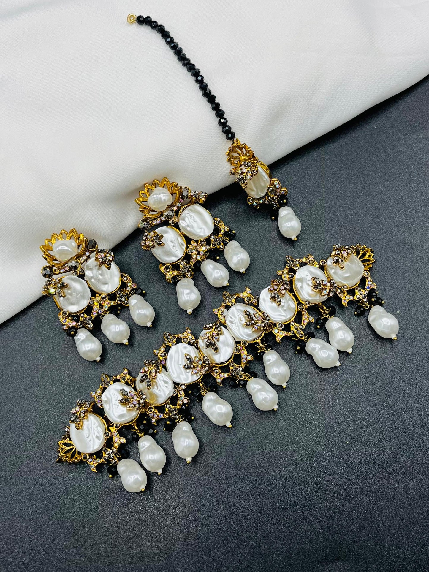Mop Choker Set
