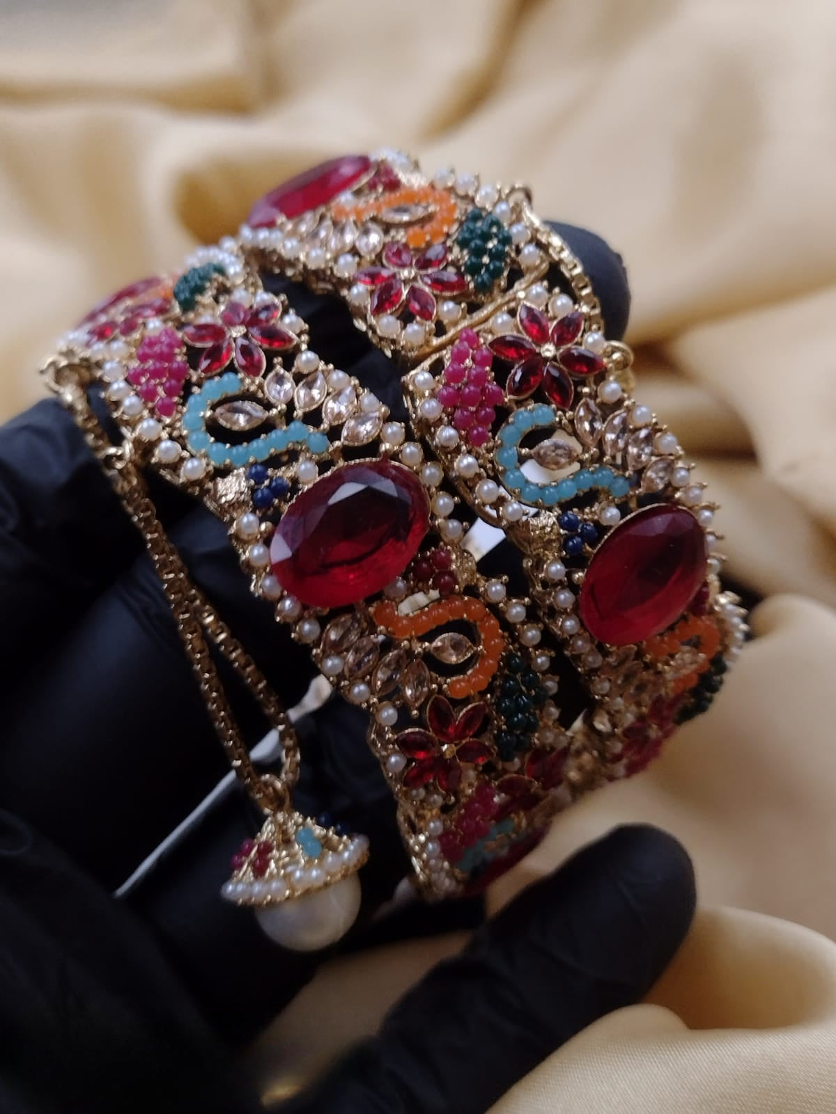 New design  Stylish  Zarqan Open able  Two piece bangle