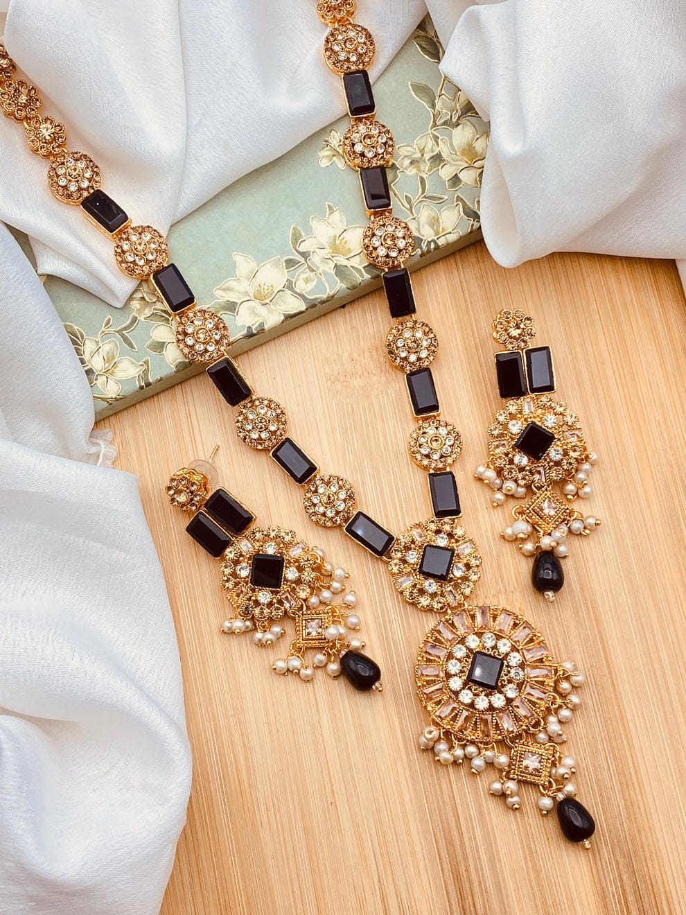 Mala set price