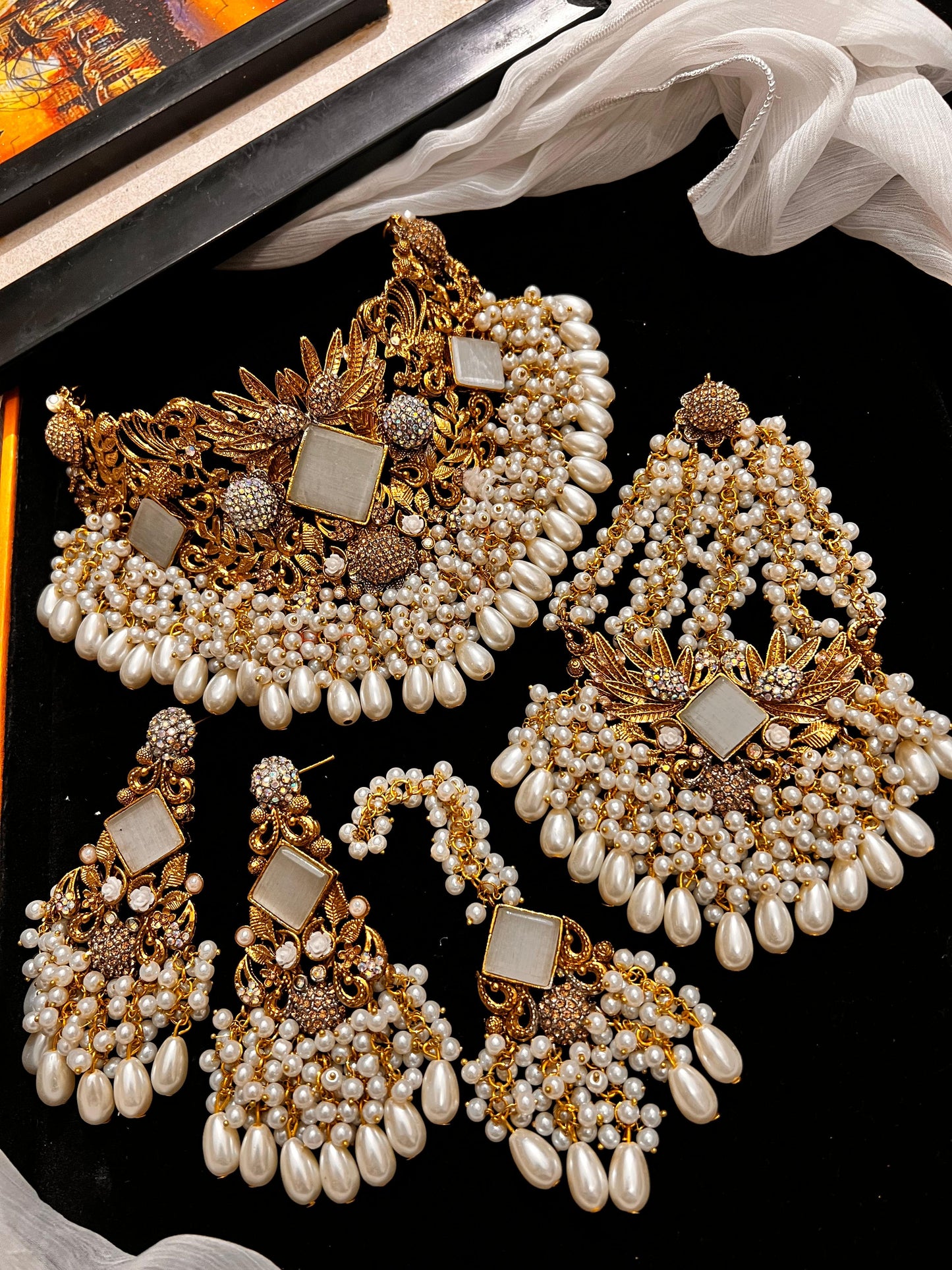 Bridal set in casting