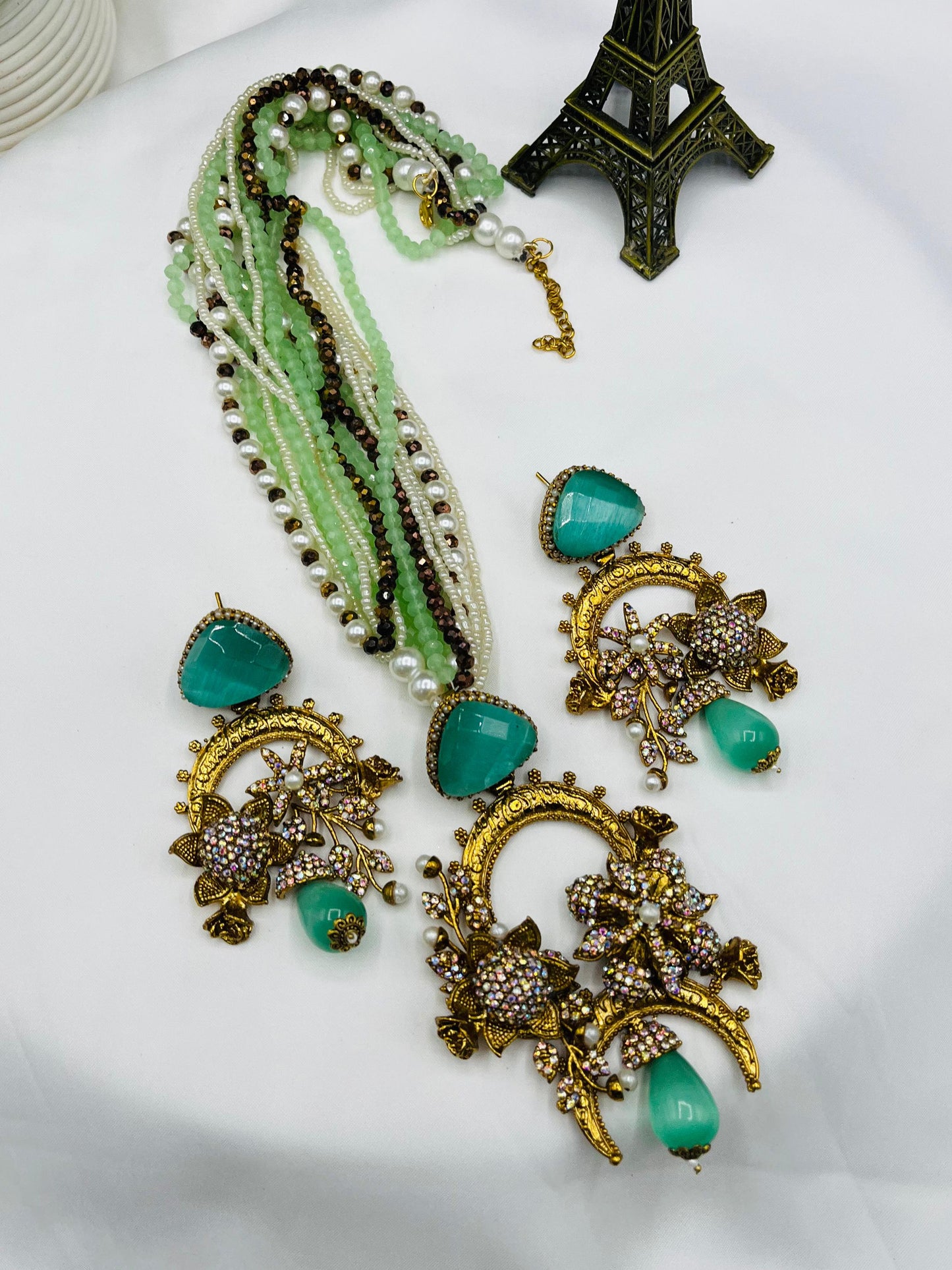 Beautiful Mala set Available in All colours Heavy Mala