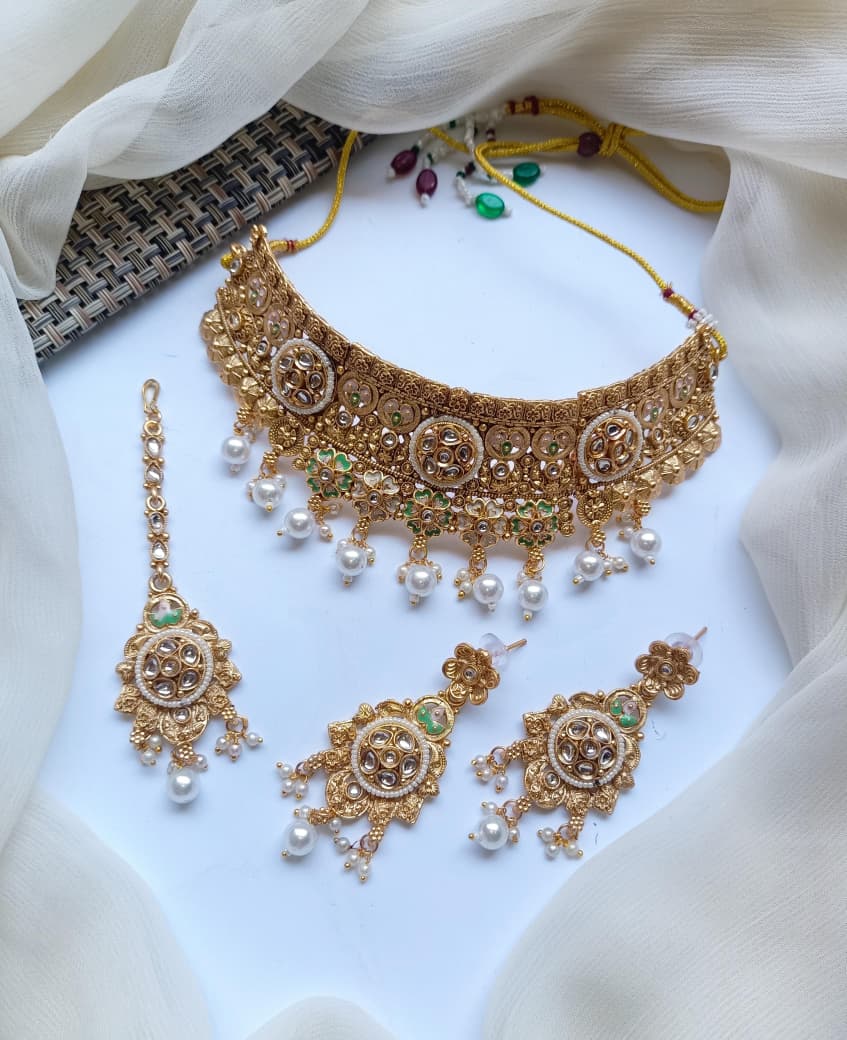 Beautiful Stylish Design Indian Rajwari Koler Set With Teeka