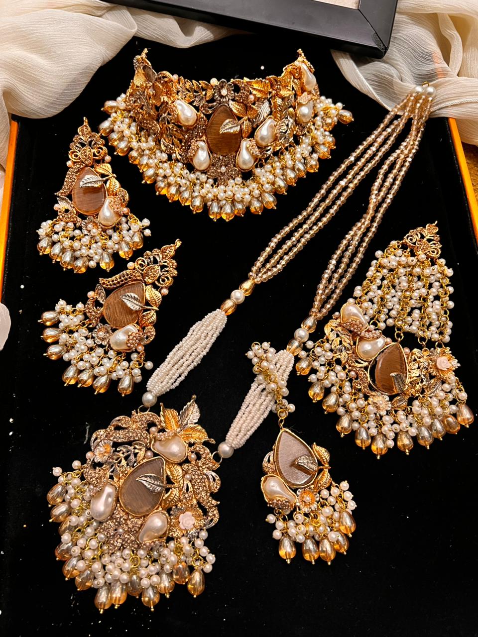 Bridal sets with mala
