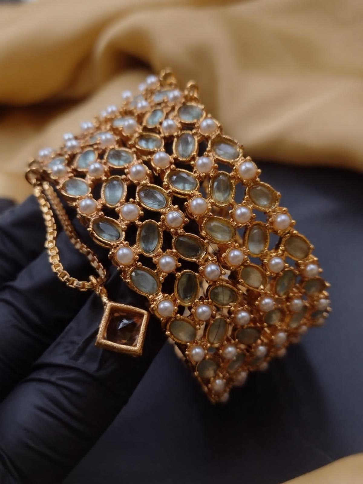 Pair bangles  New design Size  2.6 2.8