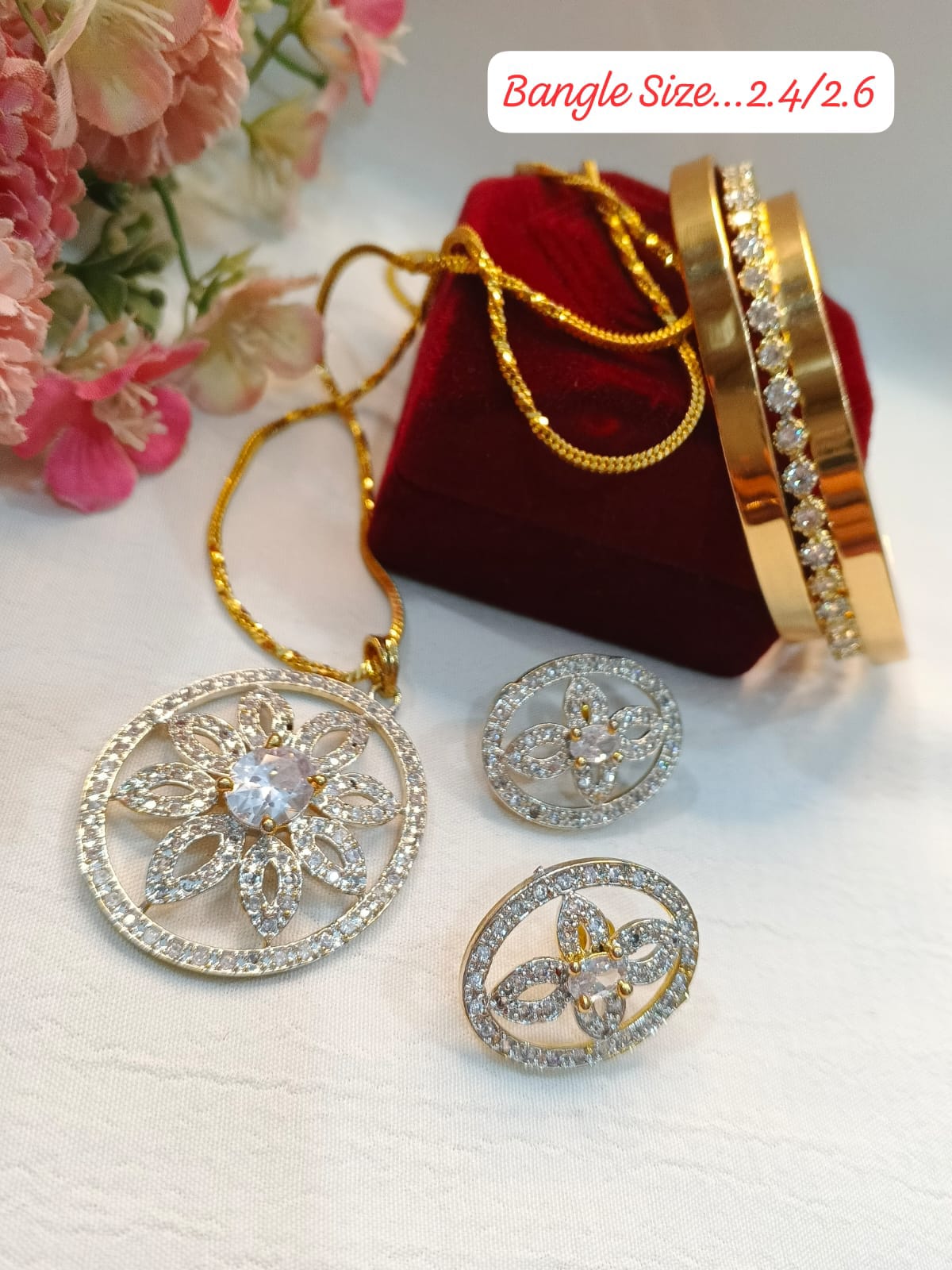 Zarcoon Locket Set and Bangles