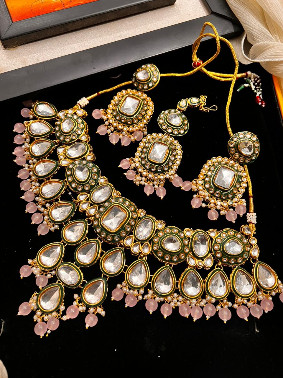 Farshi kundan necklace sets