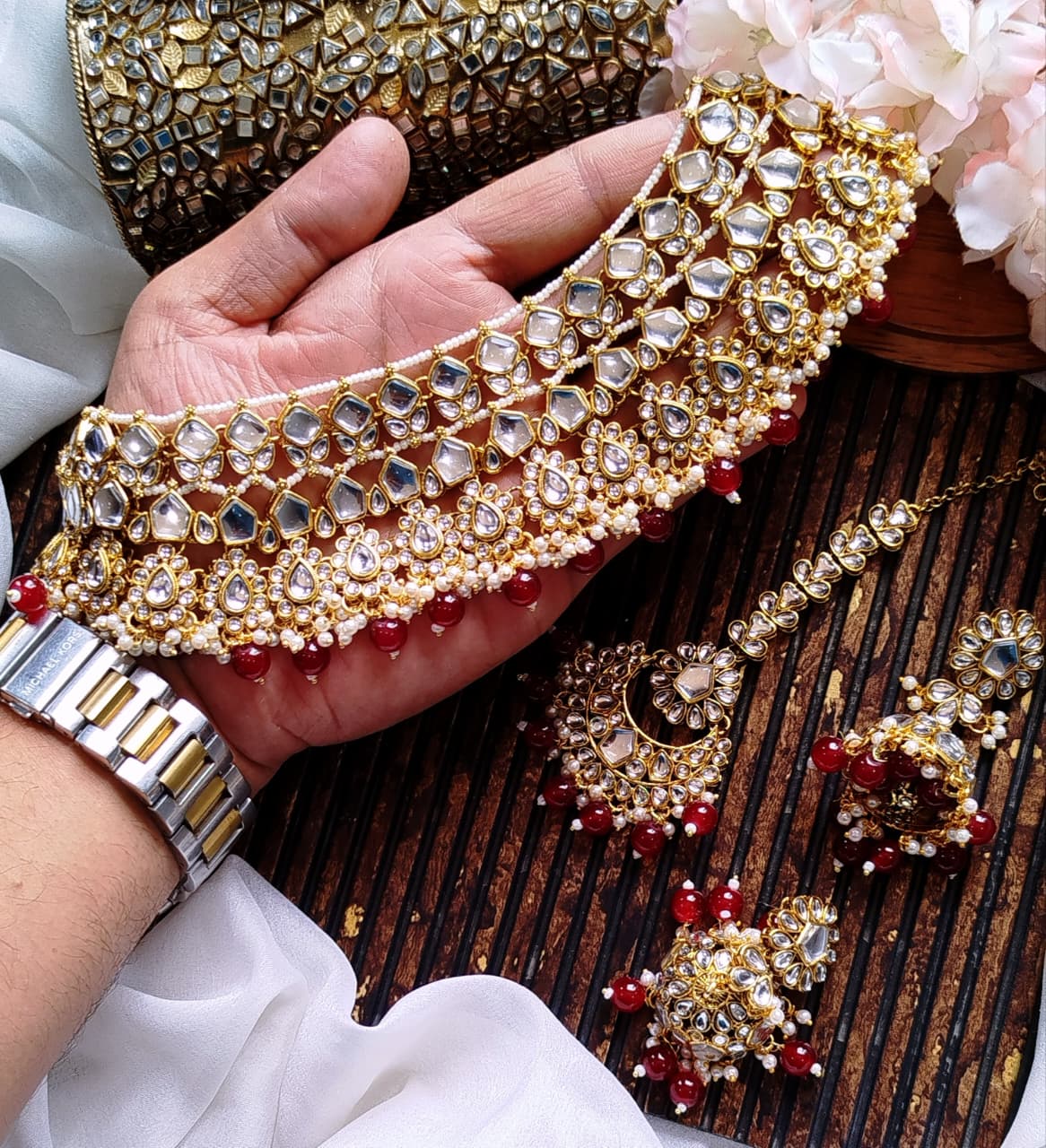 Beautiful Indian Dabbi Kundan Bridal Set