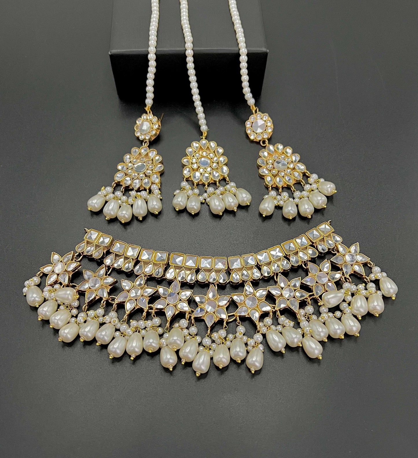 Kundan necklace sets