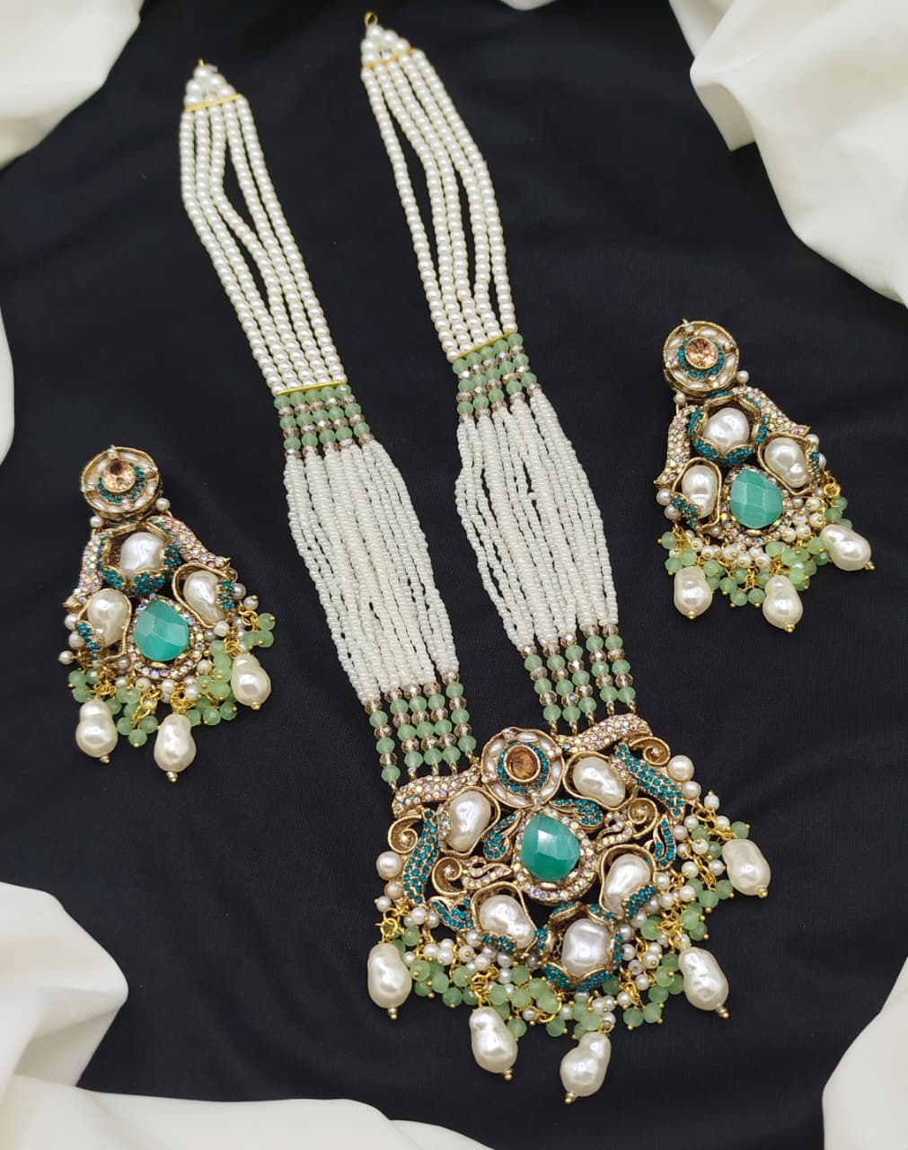 New Design Turkish dholna Set Fine quality