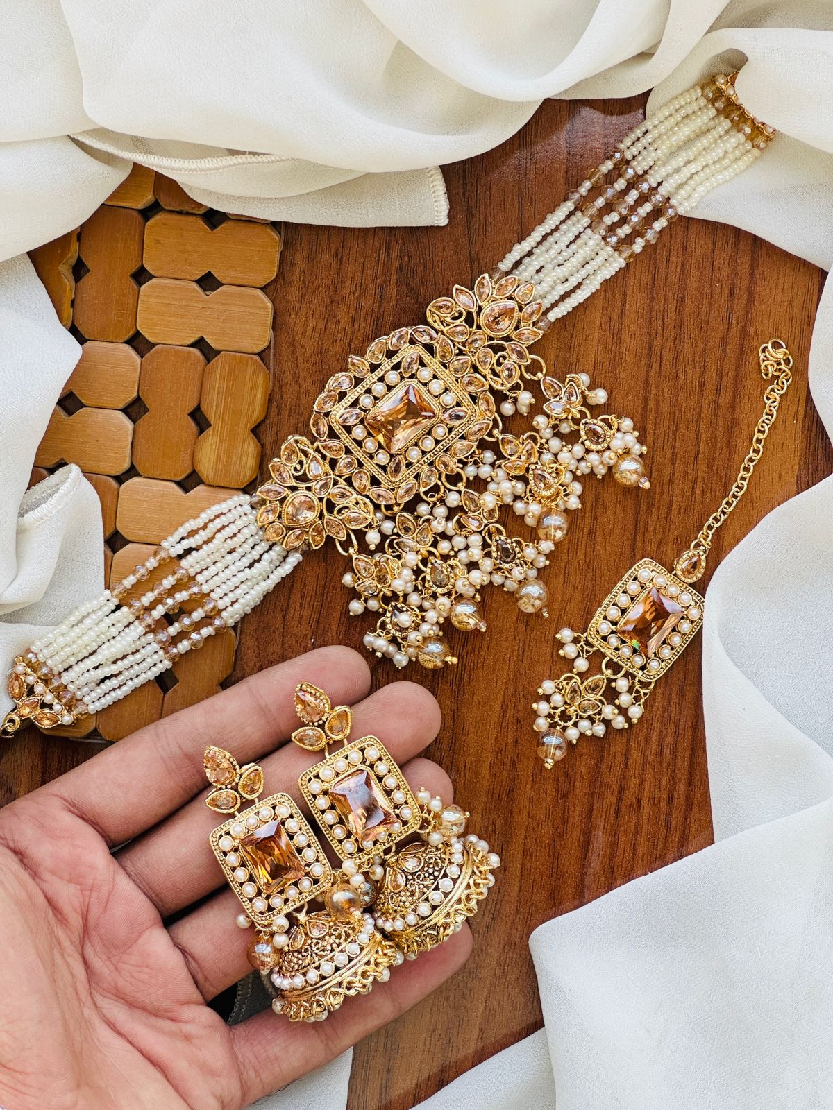 Beautiful Zarqoon chokker set