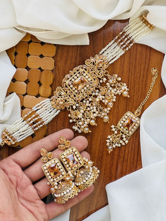 Beautiful Zarqoon chokker set