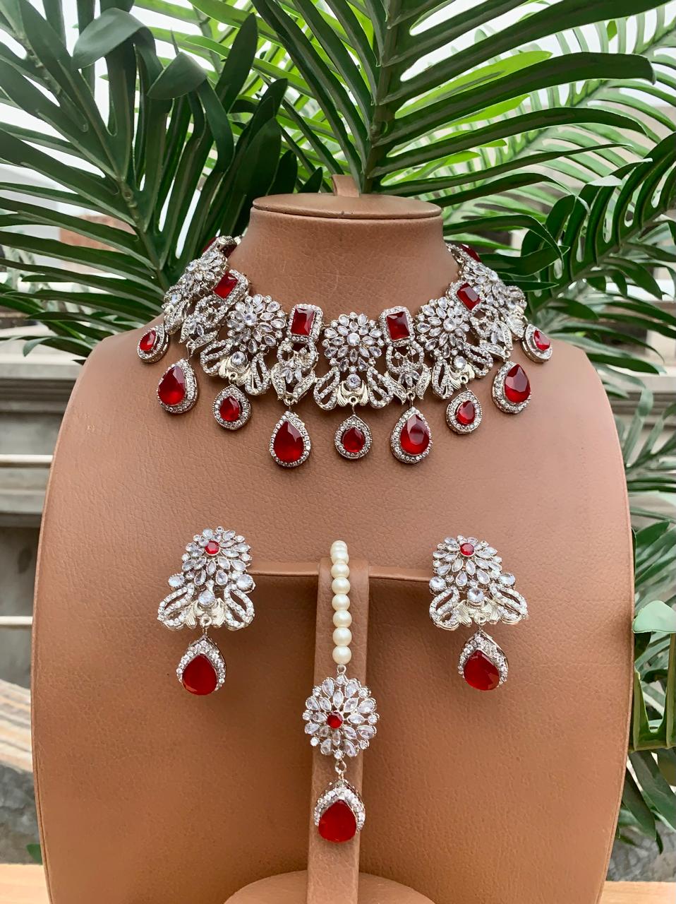 Beautiful necklace sets
