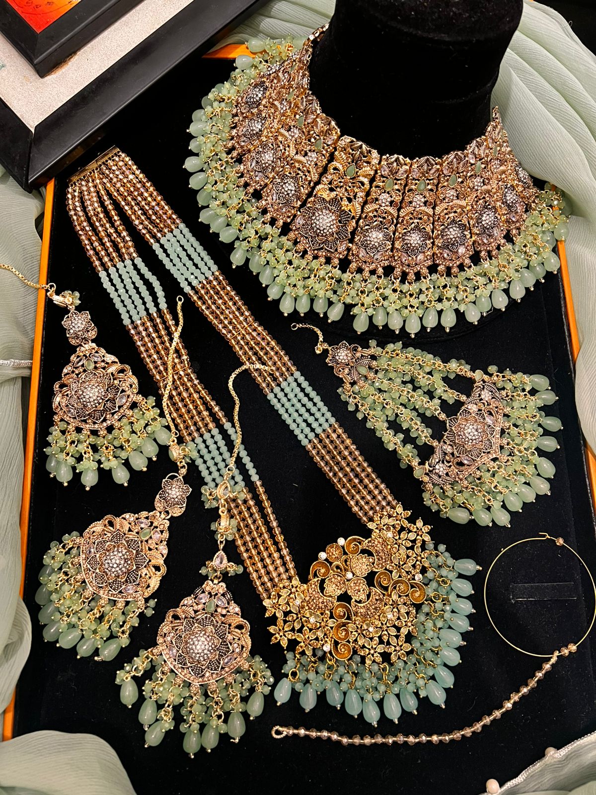 Stylish Necklace Set