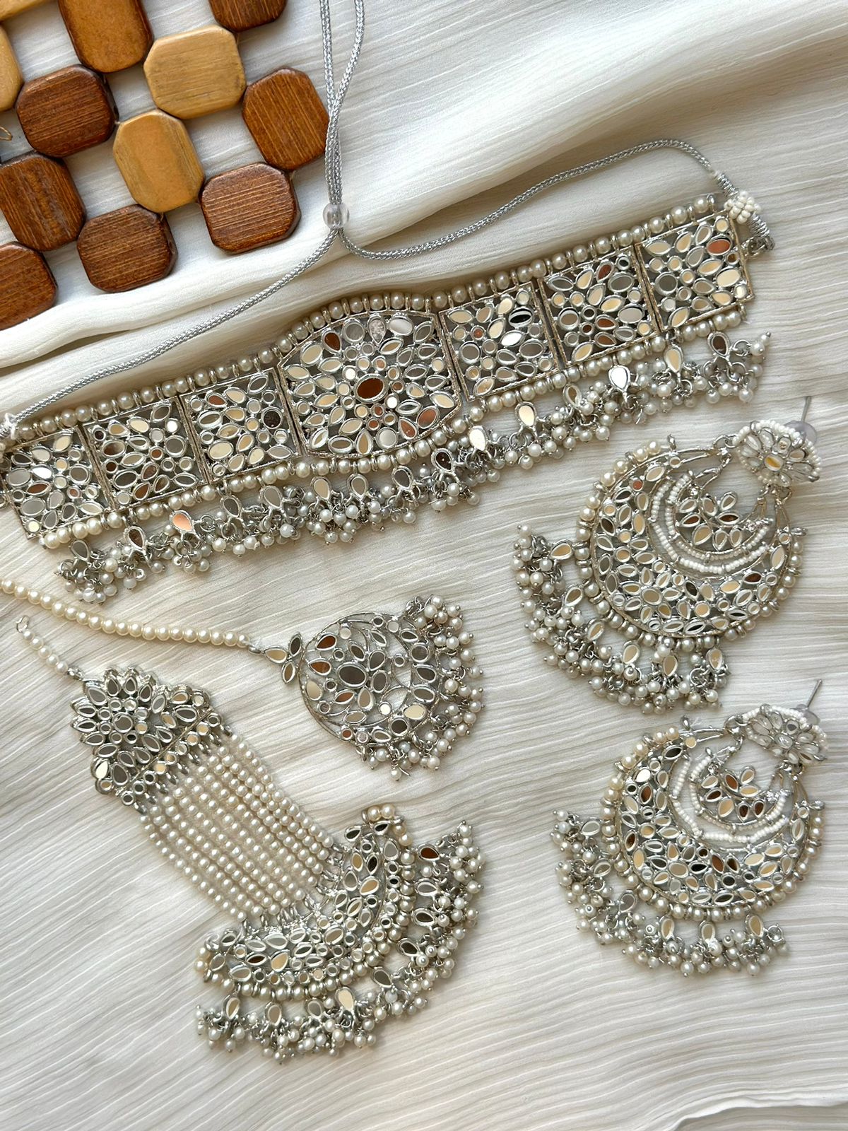 Mirror Kundan Bridal set