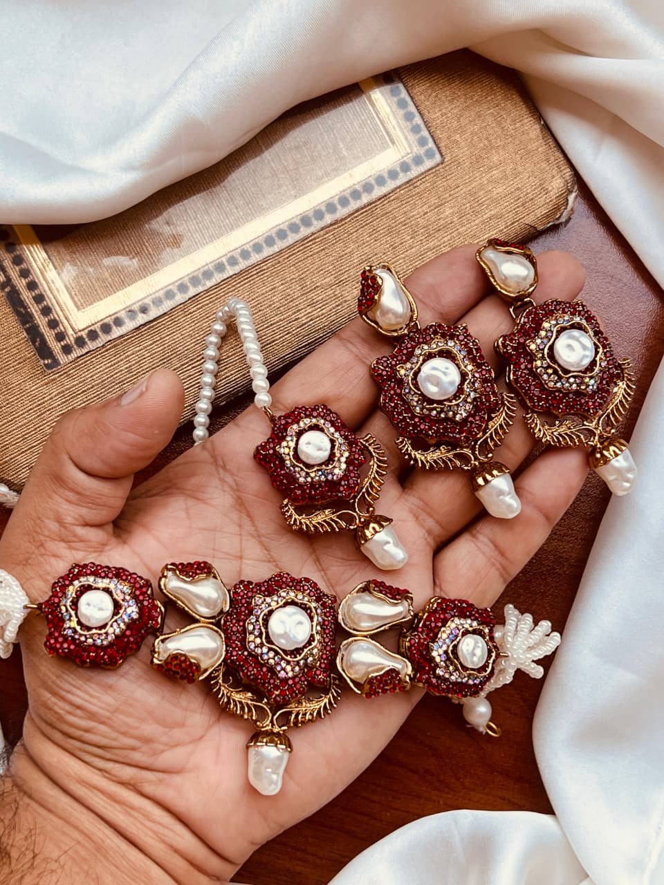 Beautiful Turkish 3re D flower choker set