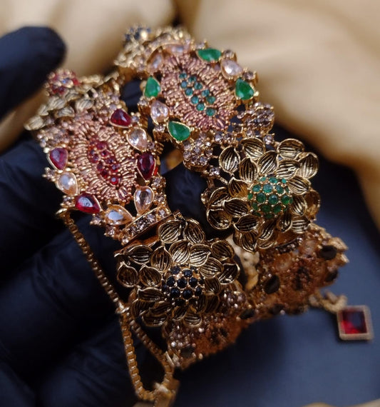 Pair bangles  New design Size  2.6 2.8