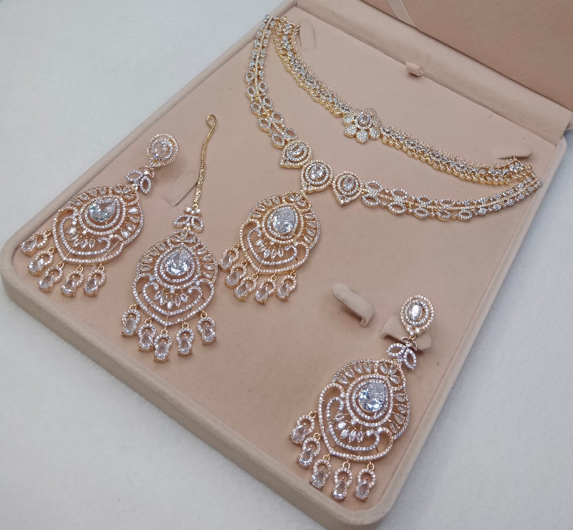 AMERICAN DIAMOND DOUBLE LINE SET WITH EARING TEEKA