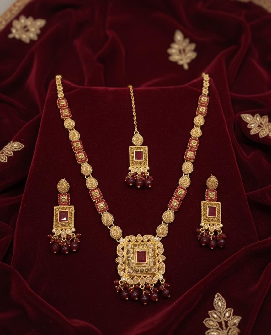Beautiful Mala set zircon work excellent quality with earings bindi