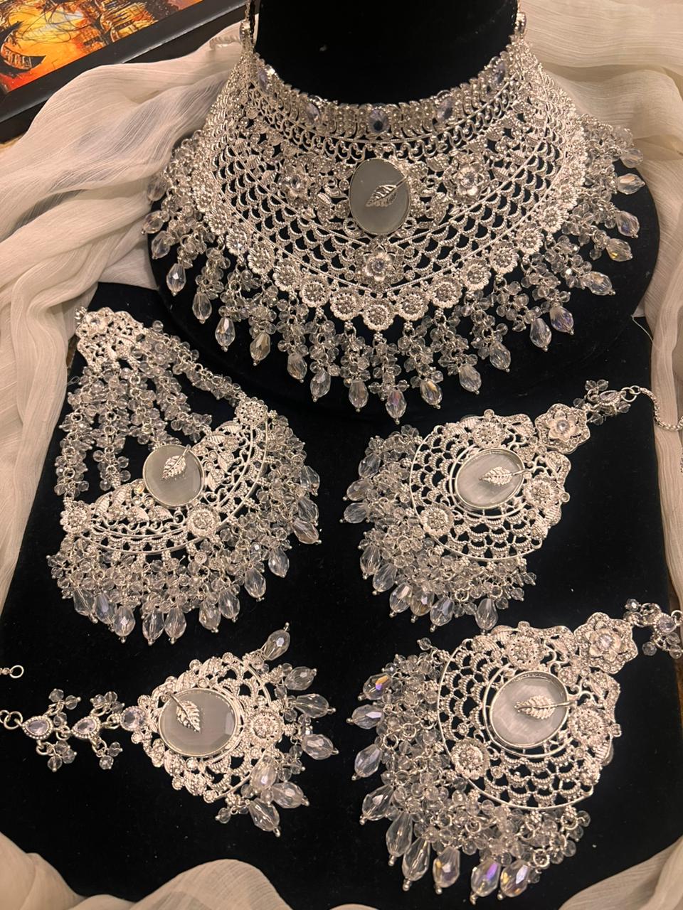 Bridal set