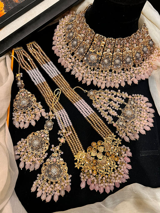Stylish Necklace Set