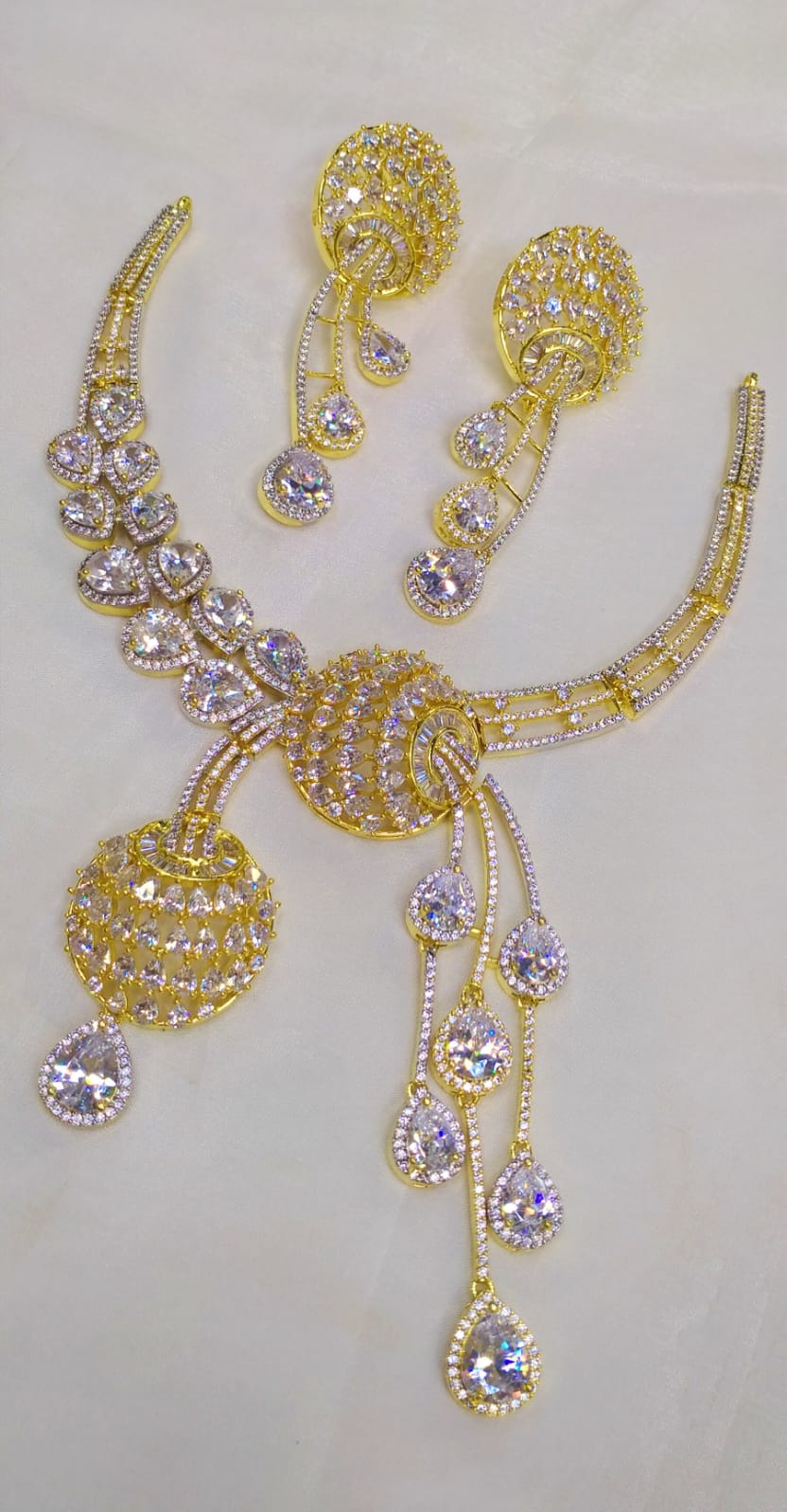 Zircon necklace set