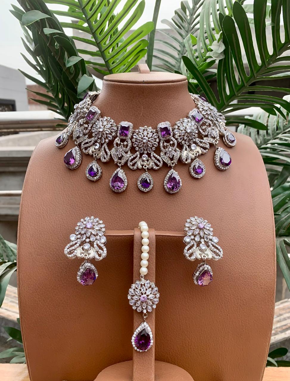 Beautiful necklace sets