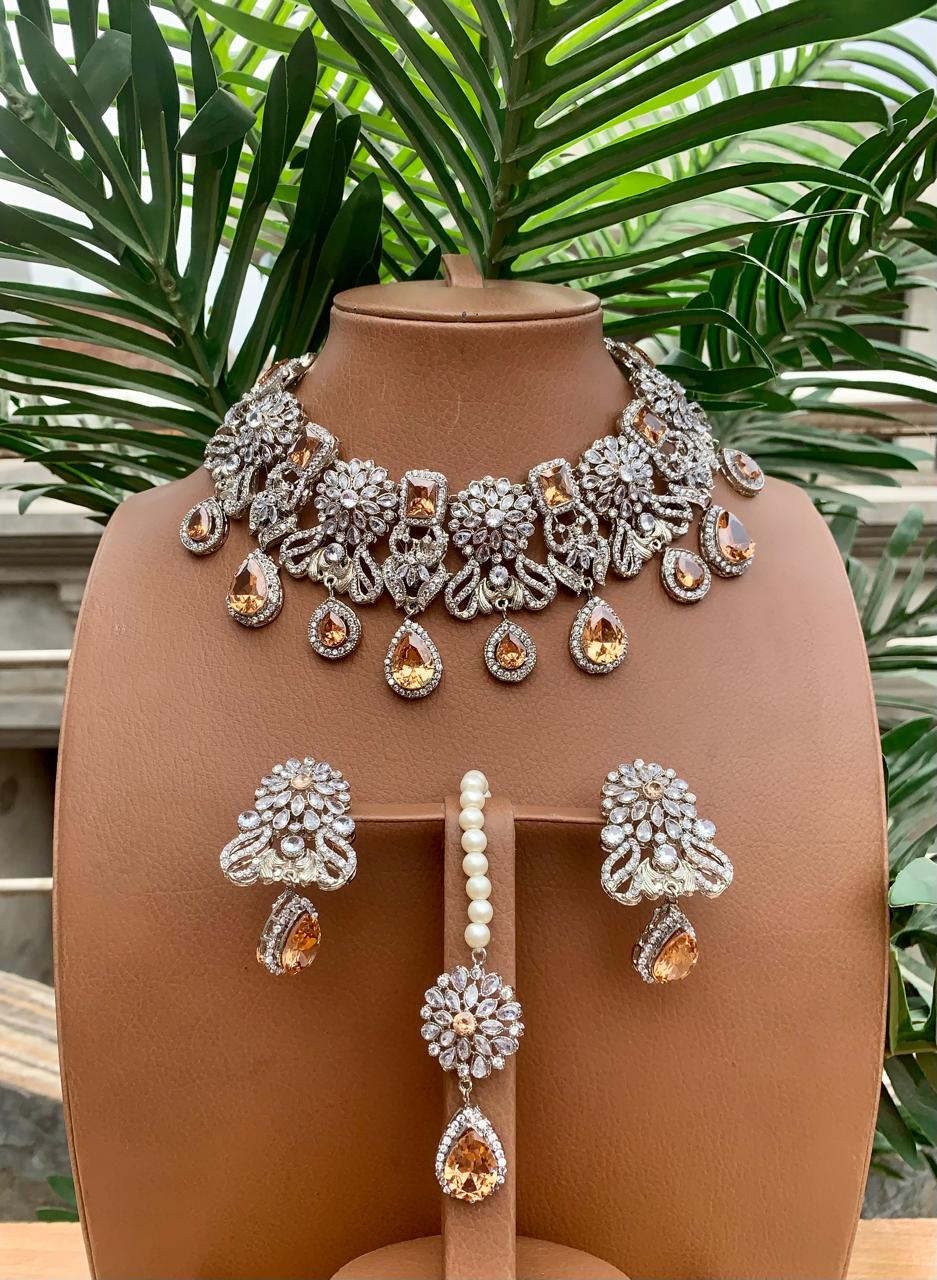 Beautiful necklace sets