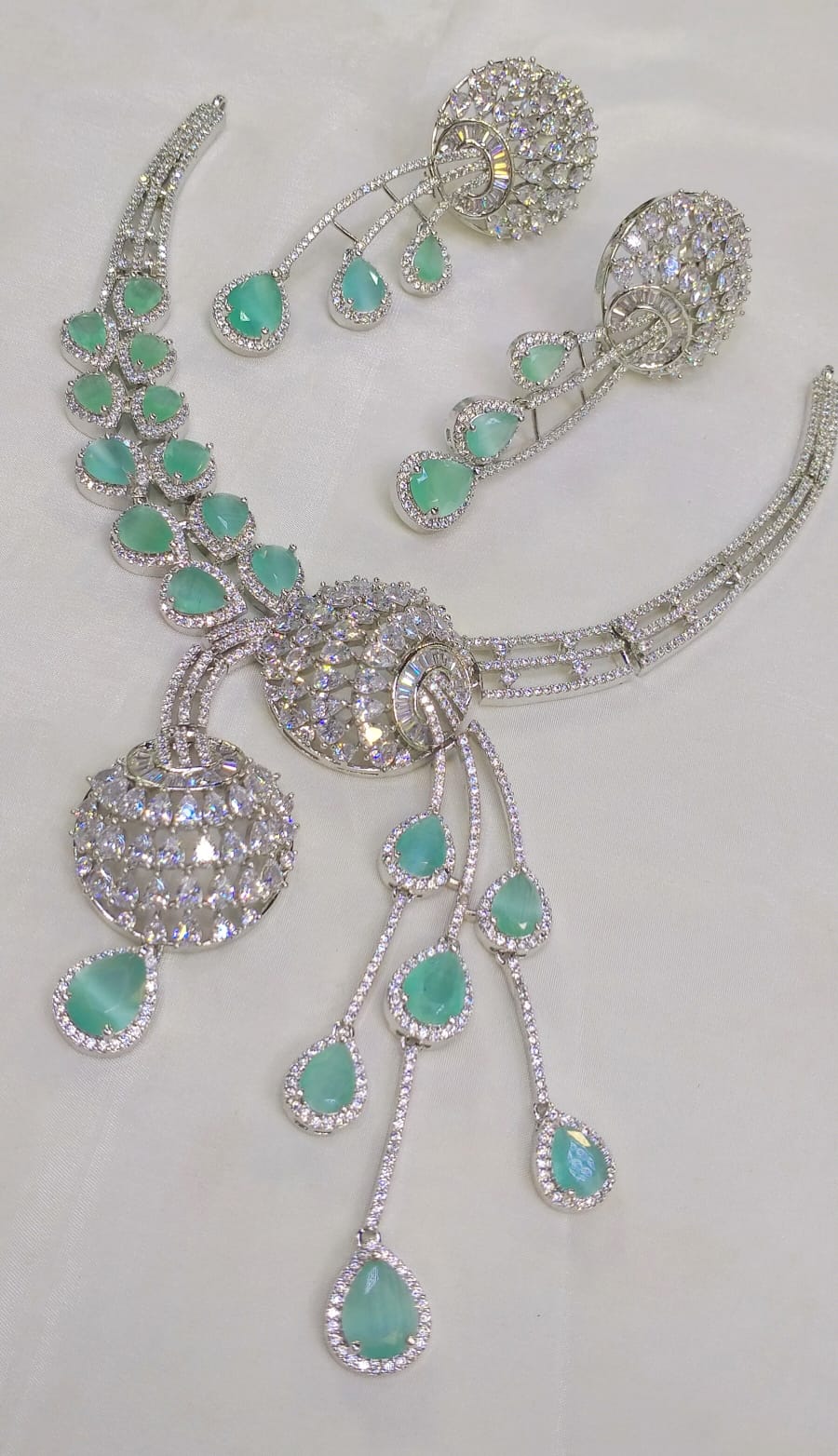 Zircon necklace set