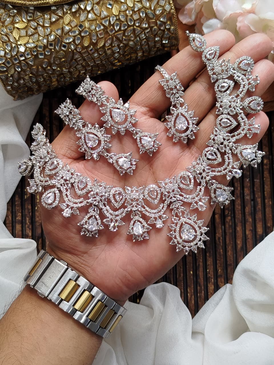Beautiful Indian A.D(1) Carad- zarcon Bigshow Set Earings  with Tika