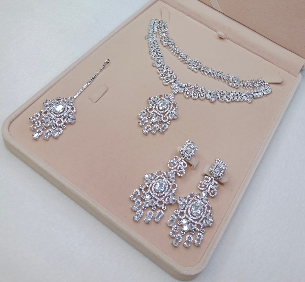 AMERICAN DIAMOND DOUBLE LINE SET WITH EARING TEEKA