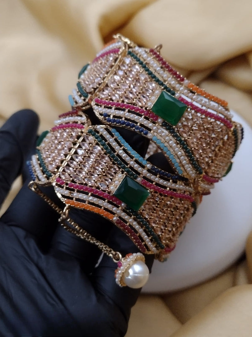 New design  Stylish  Open able  Two piece bangle