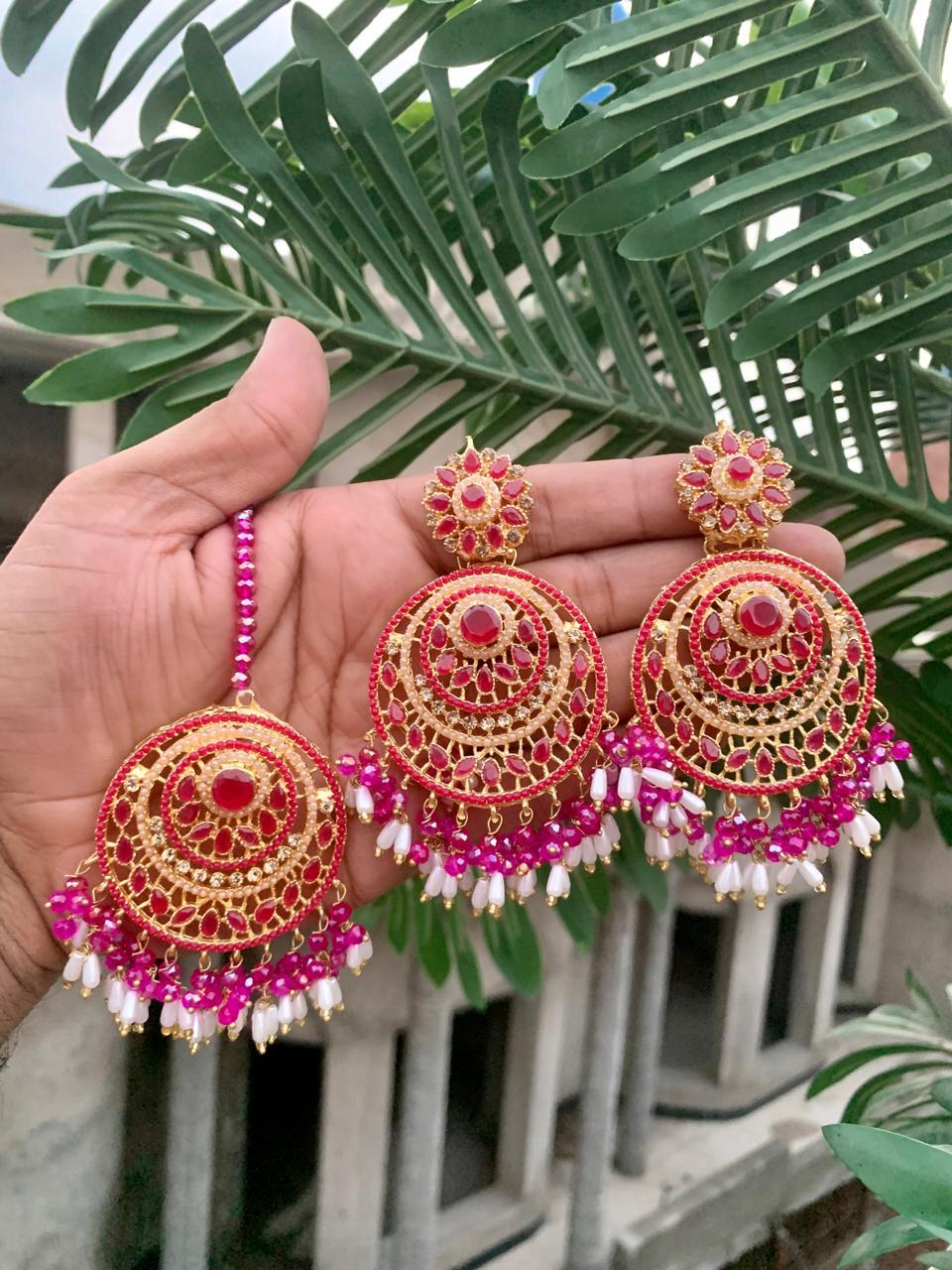 Earrings tikka set