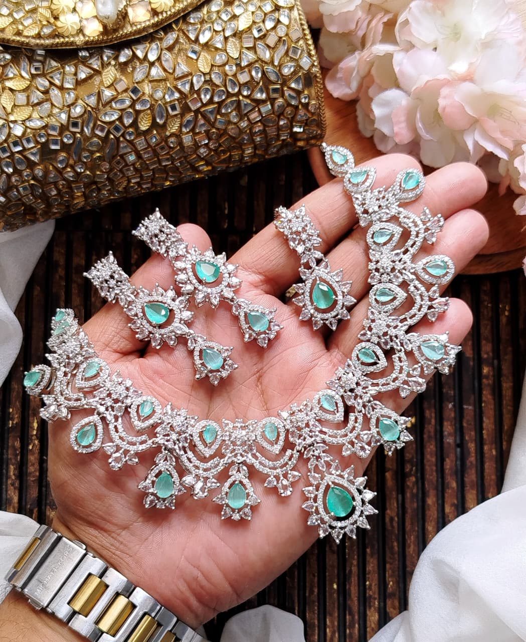 Beautiful Indian A.D(1) Carad- zarcon Bigshow Set Earings  with Tika