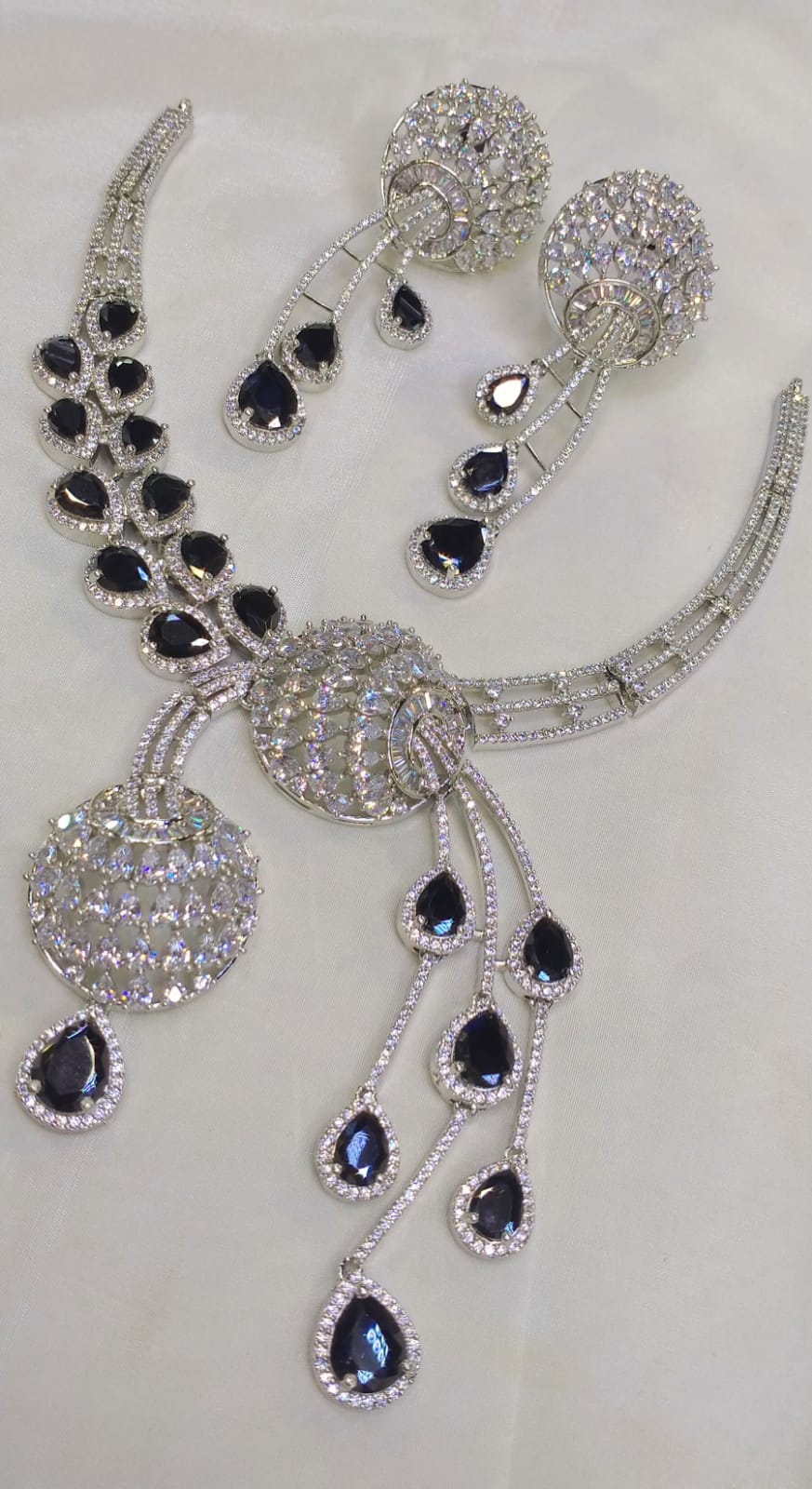 Zircon necklace set